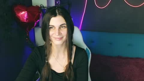 Snapshot of emilytucker chatting on 03/01/25, 05:09 Emily online show from 03/01/25, 05:09