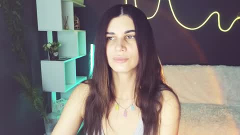 Snapshot of emilytucker chatting on 10/05/25, 01:48 Emily online show from 10/05/25, 01:48