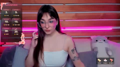 Emily online show from 09/25/25, 02:15