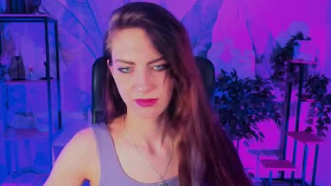 Emily online show from 02/09/25, 12:08