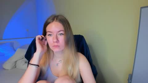 Emily online show from 02/09/25, 07:27