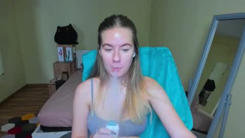 Emily online show from 02/26/25, 10:36