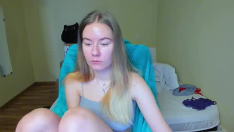 Emily online show from 02/28/25, 09:58