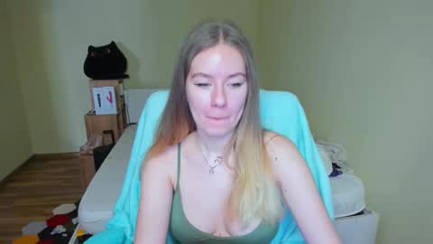 Emily online show from 03/08/25, 07:49