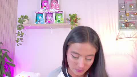 Emily Bank online show from 05/05/26, 08:17