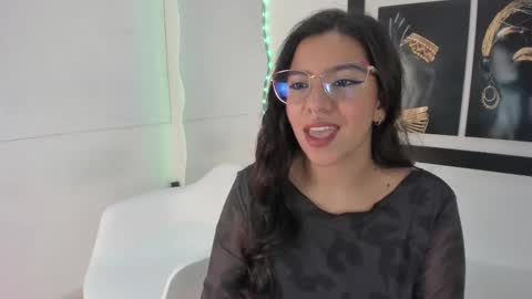 emilyy_cooperr online show from 09/29/25, 12:10