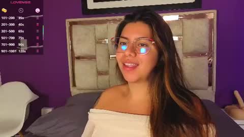 Snapshot of emilyy_cooperr chatting on 06/23/26, 12:14 emilyy_cooperr online show from 06/23/26, 12:14