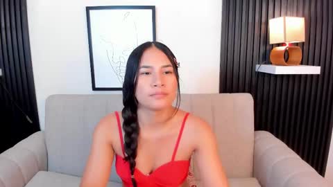 emilyy_kim online show from 10/16/25, 10:33