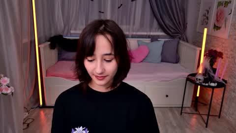 Snapshot of emilyyswonn chatting on 10/26/25, 04:02 Emily online show from 10/26/25, 04:02