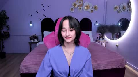 Snapshot of emilyyswonn chatting on 10/27/25, 04:22 Emily online show from 10/27/25, 04:22