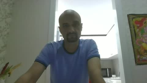 Emin online show from 12/10/24, 10:47