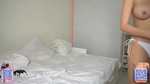 Eminent Eva online show from 12/04/25, 05:43