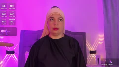 Snapshot of emira199 chatting on 10/08/25, 11:19 emira199 online show from 10/08/25, 11:19