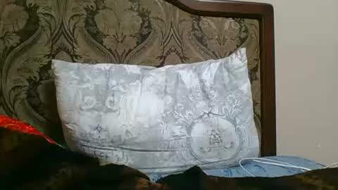 emma_991 online show from 01/05/25, 03:45