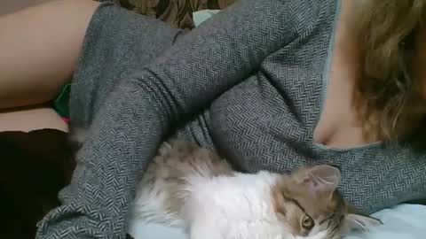 emma_991 online show from 02/01/25, 11:32