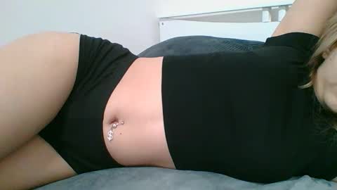 emma_991 online show from 11/30/25, 10:30