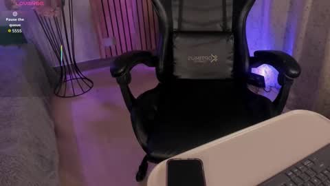   online show from 11/21/25, 10:41