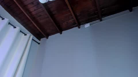 emma__hills_ online show from 09/09/25, 09:14