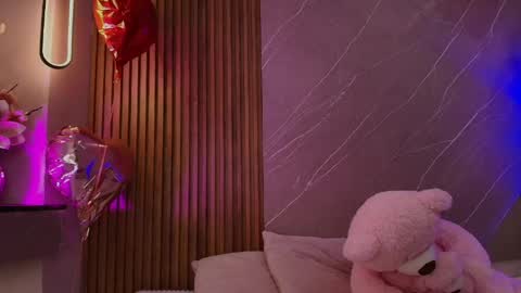 emma__rose1 online show from 04/07/26, 02:56