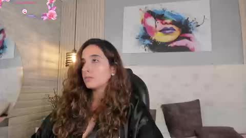 Emma online show from 09/08/25, 04:06