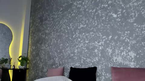 Emma online show from 03/09/26, 07:40