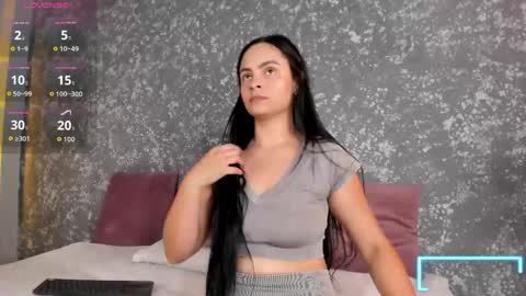 Snapshot of emma__summers chatting on 05/21/26, 07:54 Emma online show from 05/21/26, 07:54