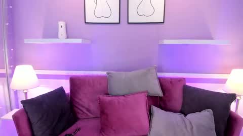 emma__walkerr_ online show from 01/23/25, 10:11