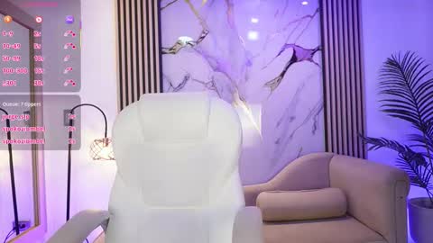 emma__walkerr_ online show from 03/21/26, 07:06