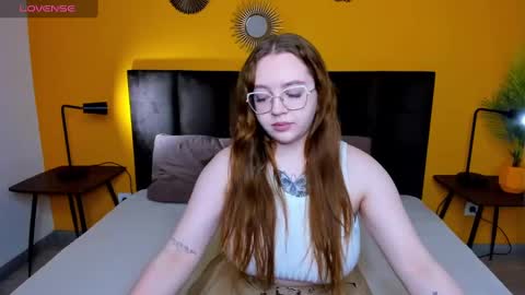 Snapshot of emma_adorablle chatting on 02/02/25, 01:23 emma_adorablle online show from 02/02/25, 01:23