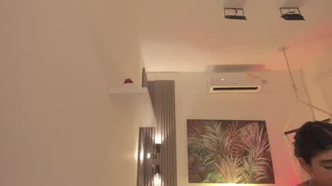 Alice online show from 11/12/25, 12:05