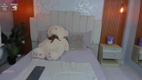 Emma  online show from 04/02/26, 06:44