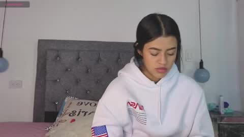 Emma online show from 09/15/25, 03:39