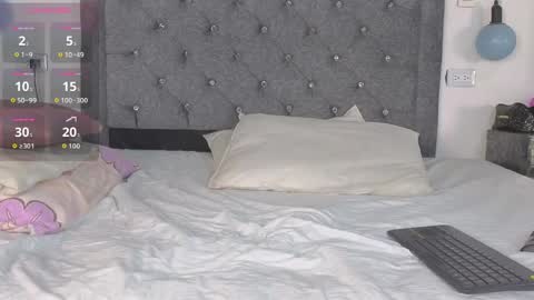 Emma online show from 10/27/25, 05:22