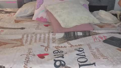 Emma online show from 11/10/25, 05:28