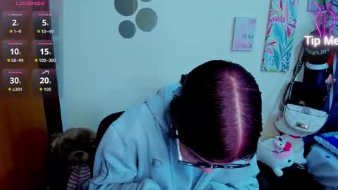 emma_boo_ online show from 12/14/25, 07:07