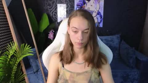 emma_chaser online show from 11/28/25, 08:39