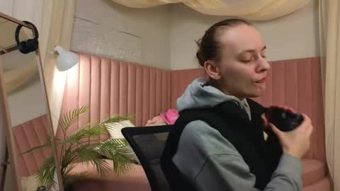 emma_chaser online show from 04/21/26, 01:42