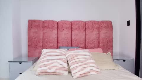 Emma online show from 12/16/25, 03:11