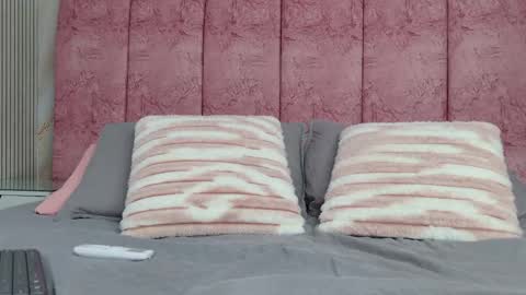 Emma online show from 04/10/26, 03:56