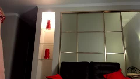 Snapshot of emma_flin chatting on 10/17/25, 03:53 Emma online show from 10/17/25, 03:53