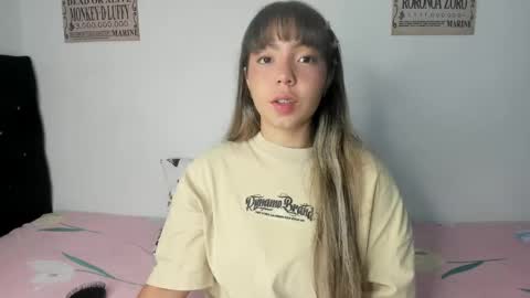 emma_grayys online show from 05/26/26, 05:47