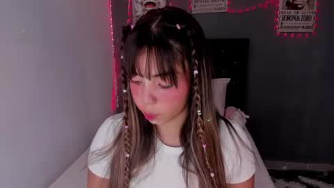 emma_grayys online show from 07/08/26, 08:08