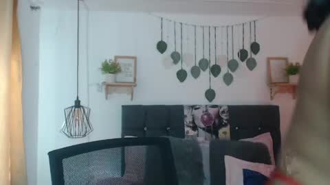 Tell me Emma online show from 04/08/26, 02:06