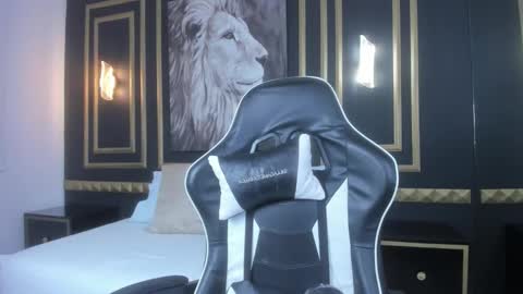 E M M A online show from 02/25/26, 02:10