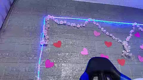 Emma Miel  online show from 12/03/25, 01:24