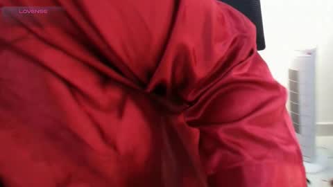 Emma 3 online show from 04/10/26, 01:05