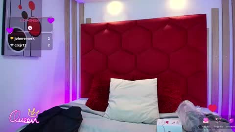 Emma 3 online show from 04/18/26, 01:15