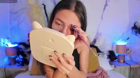 Snapshot of emma_jhoons chatting on 10/23/25, 11:09 emma_jhoons online show from 10/23/25, 11:09