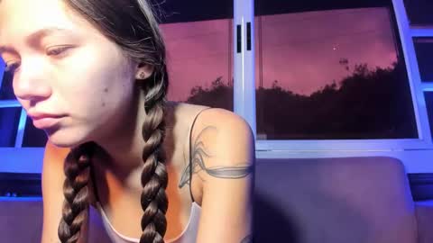 Snapshot of emma_jhoons chatting on 02/02/26, 11:42 emma_jhoons online show from 02/02/26, 11:42