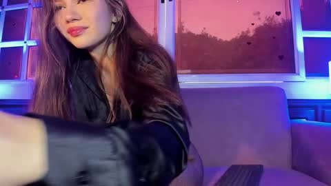 Snapshot of emma_jhoons chatting on 02/19/26, 11:50 emma_jhoons online show from 02/19/26, 11:50